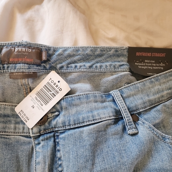 Torrid Boyfriend Straight Vintage Stretch Mid-rise Jeans size 26 - Picture 5 of 5
